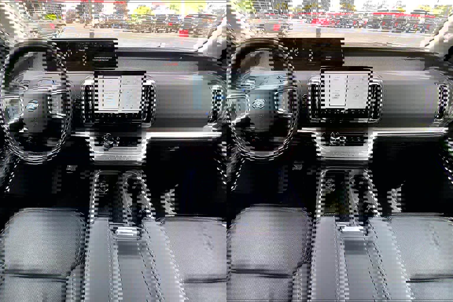 Used 2025 Ford Expedition Platinum AWD/4WD image 16