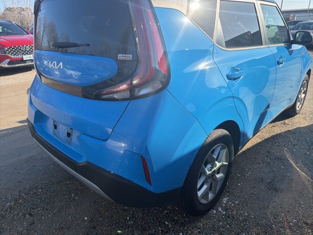 Used 2023 Kia Soul S image 12