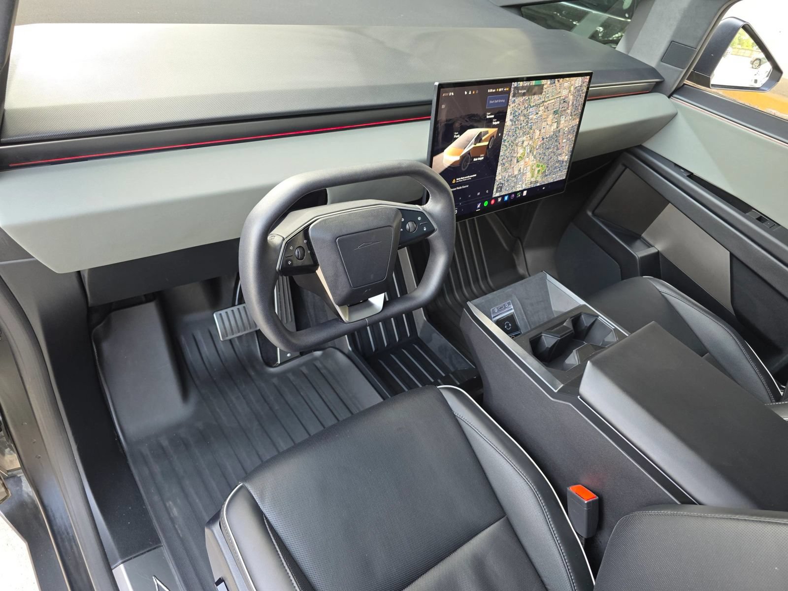 Used 2025 Tesla Cybertruck AWD Crew Cab image 17