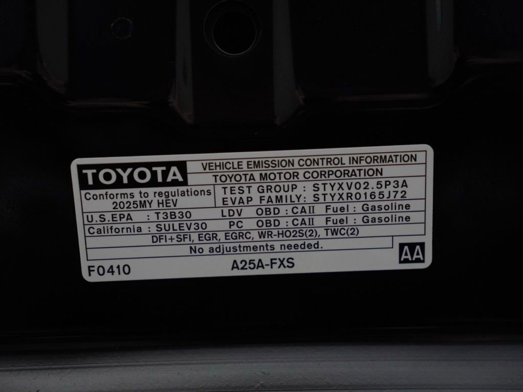 Used 2025 Toyota Camry LE image 26