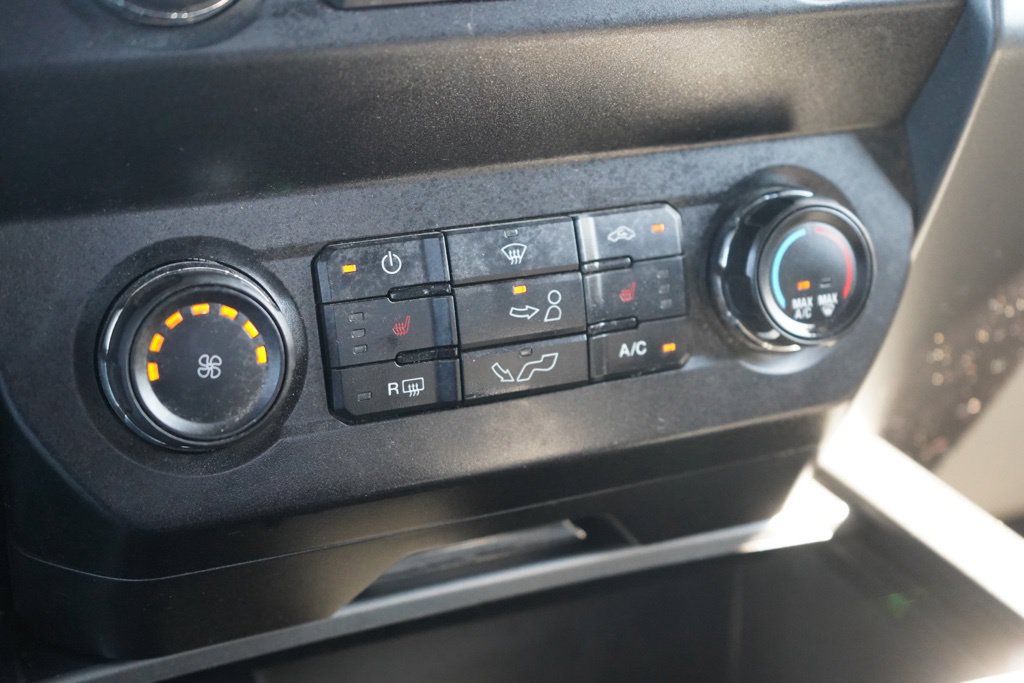 Used 2019 Ford F150 XLT w/ Equipment Group 302A Luxury AWD/4WD image 30