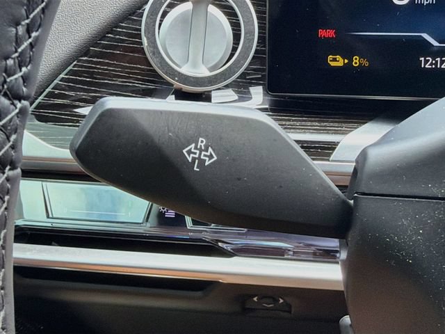 Used 2025 BMW i7 eDrive50 w/ M Sport Package RWD image 34