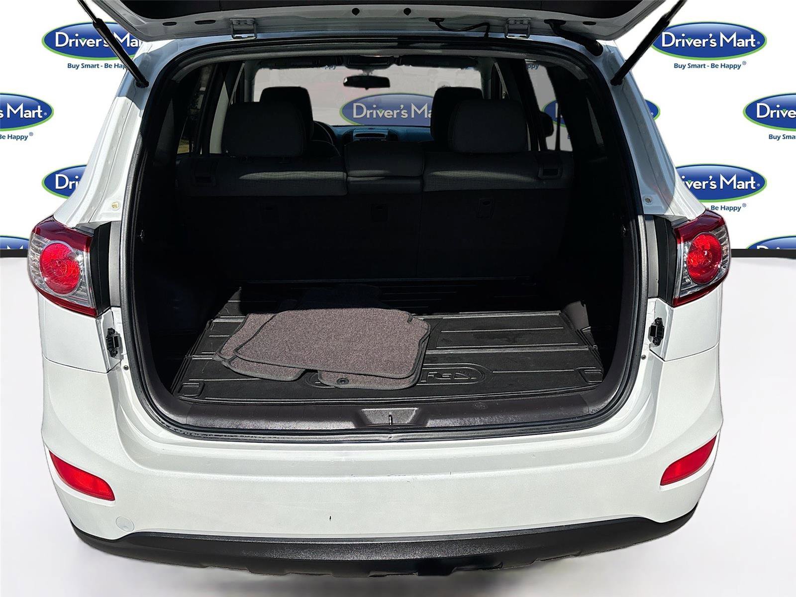 Used 2011 Hyundai Santa Fe GLS image 25