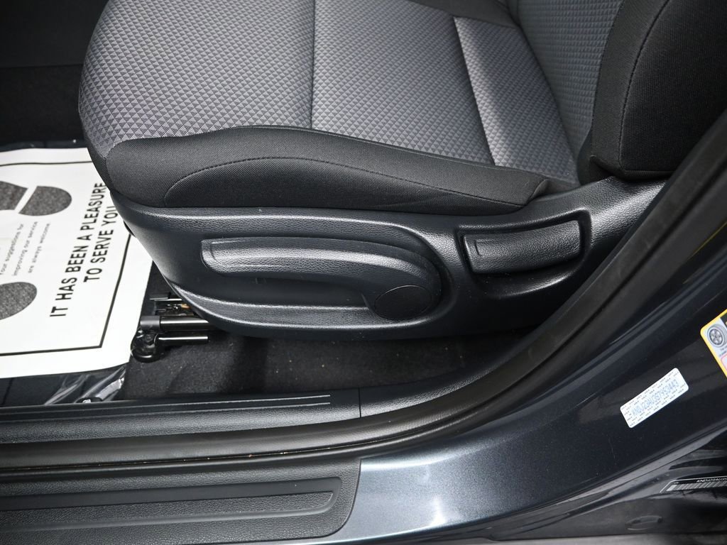 Certified 2025 Kia Soul LX w/ LX Technology Package image 12