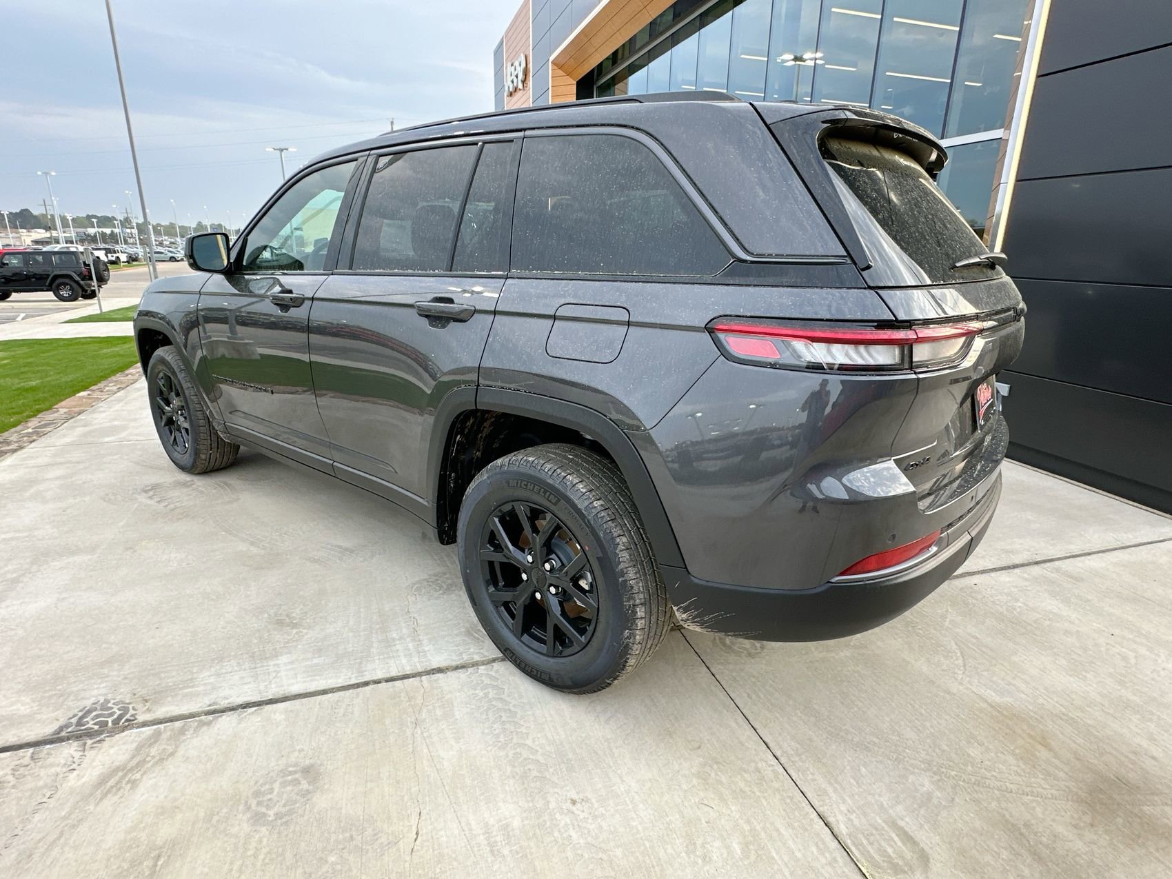 New 2026 Jeep Grand Cherokee Altitude AWD/4WD image 6