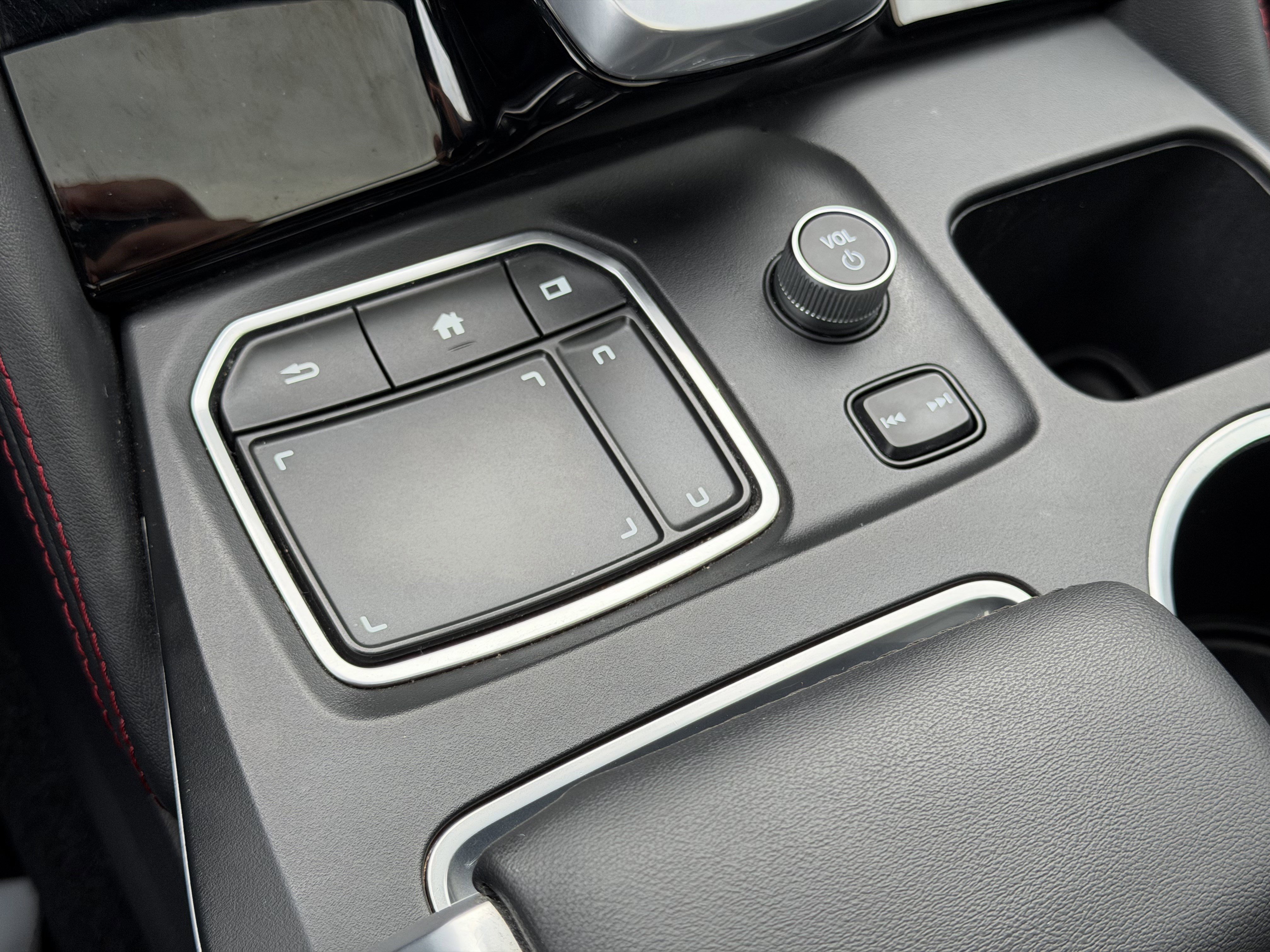 Used 2023 Acura MDX A-Spec image 17