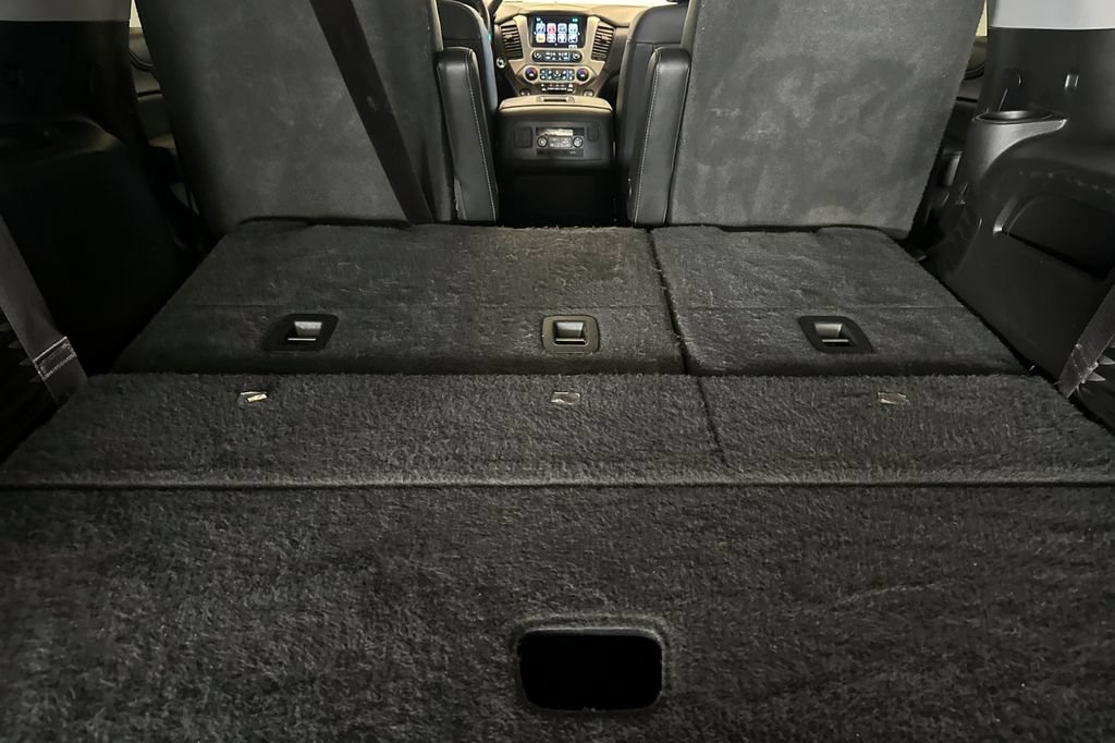 Used 2017 GMC Yukon SLT w/ Open Road Package AWD/4WD image 17