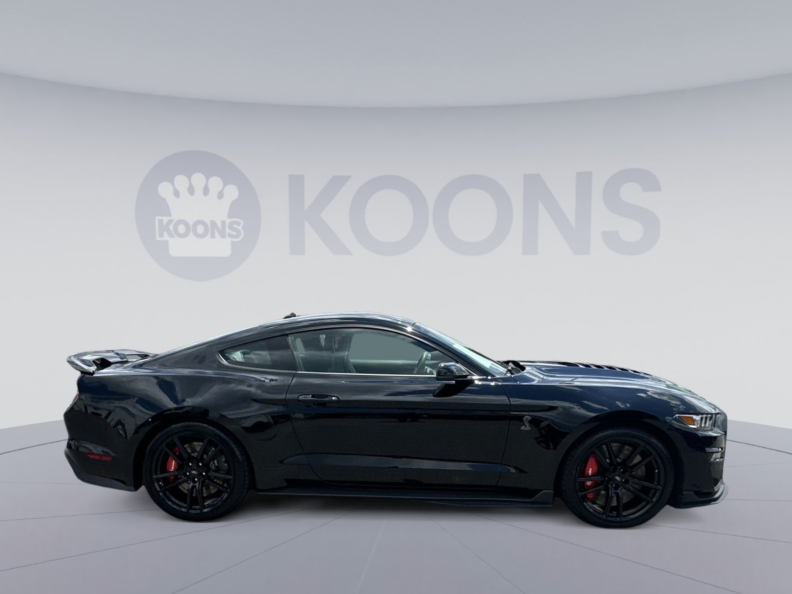 Used 2020 Ford Mustang Shelby GT500 w/ Technology Package RWD image 17