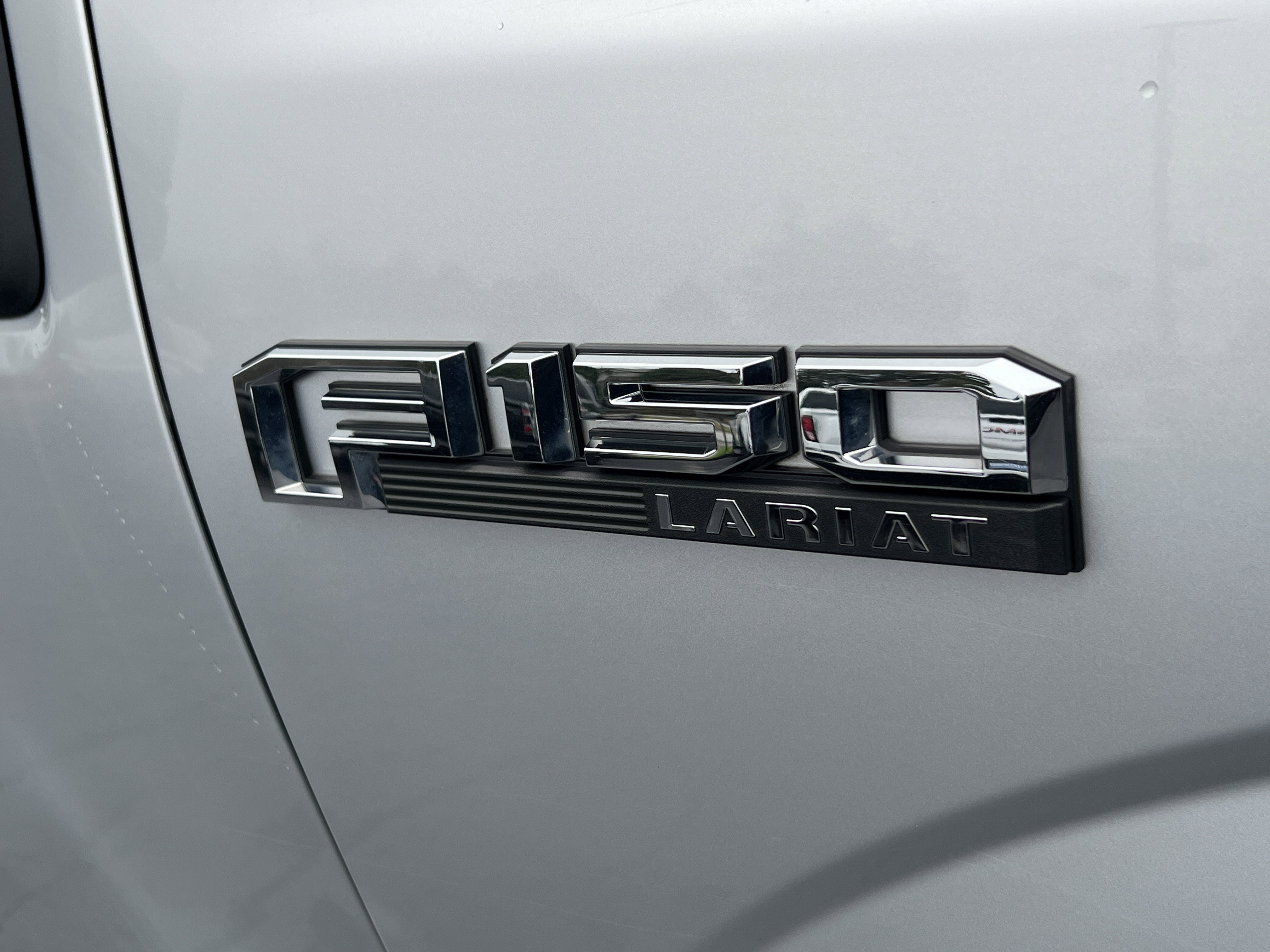 Used 2018 Ford F150 Lariat w/ Equipment Group 502A Luxury image 9