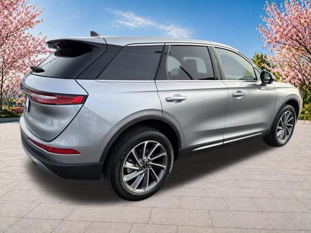 Certified 2024 Lincoln Corsair AWD w/ Equipment Group 101A image 8