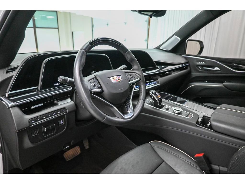 Certified 2024 Cadillac Escalade Sport w/ LPO, ONYX Package image 9