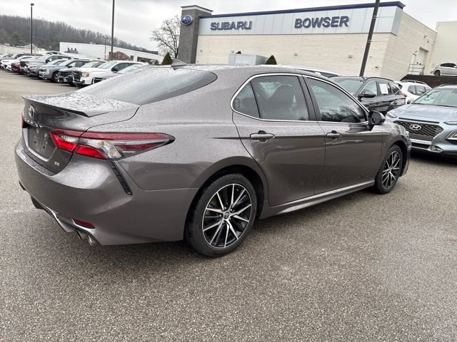 Used 2024 Toyota Camry SE image 5
