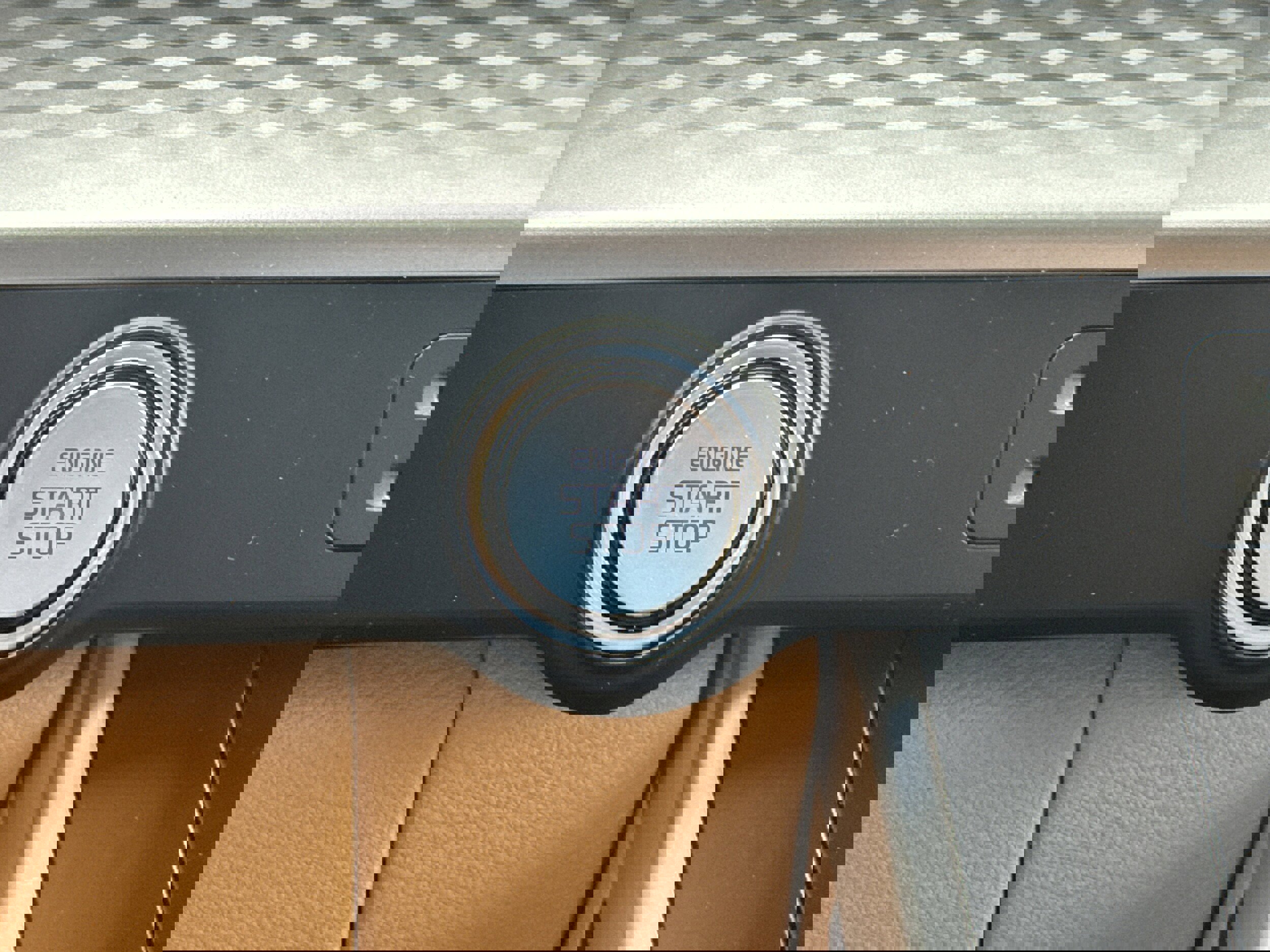 Used 2024 Kia Carnival LX image 22