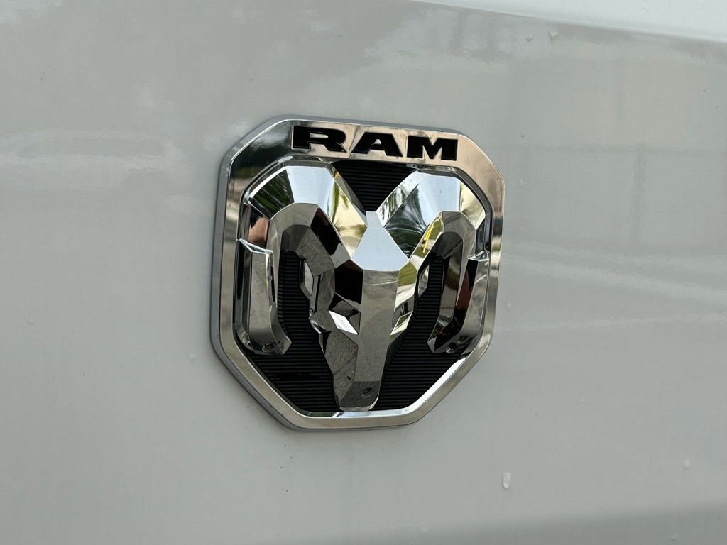 New 2024 RAM ProMaster 3500 w/ Convenience Group image 17