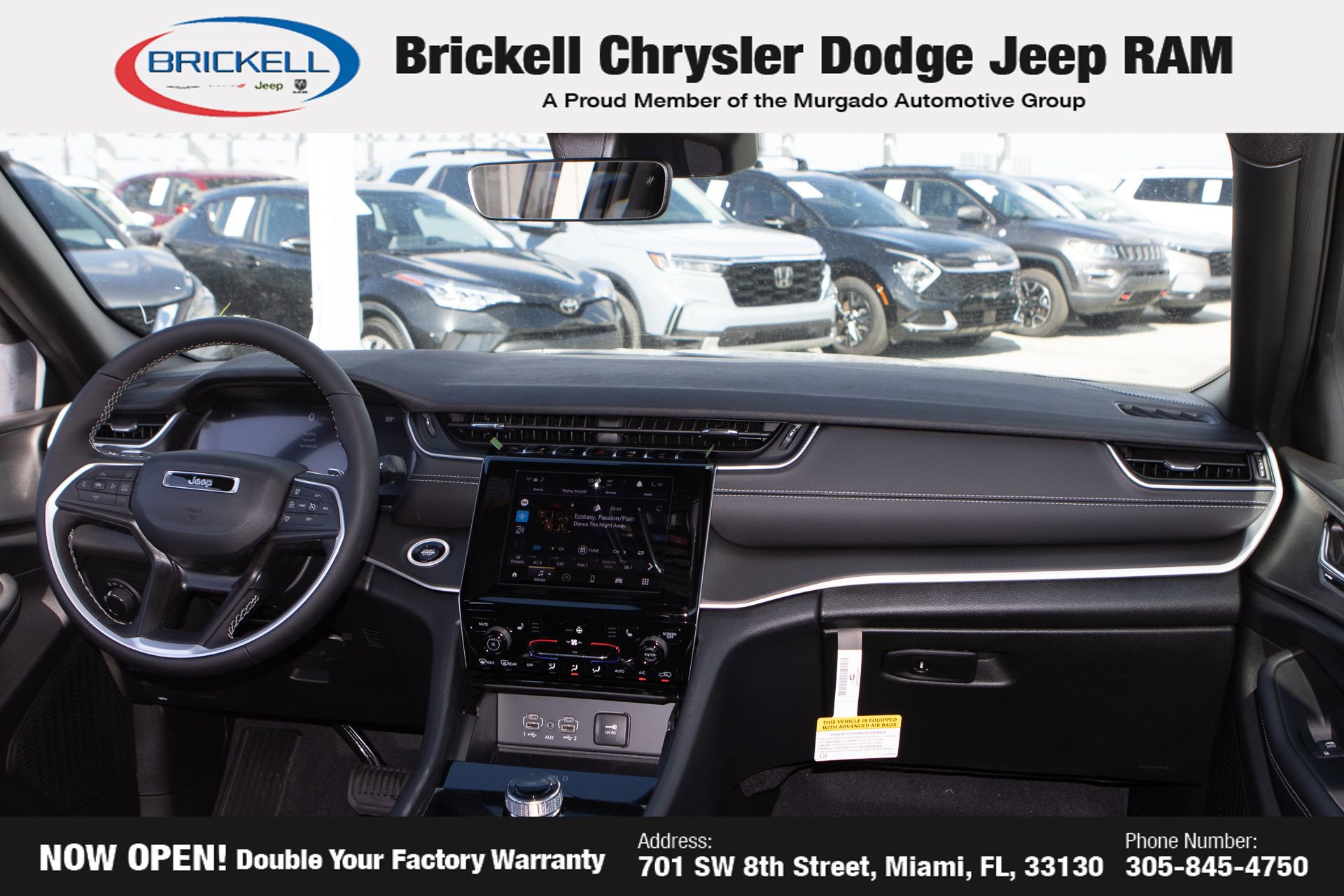 New 2025 Jeep Grand Cherokee Laredo w/ Luxury Tech Group I image 21