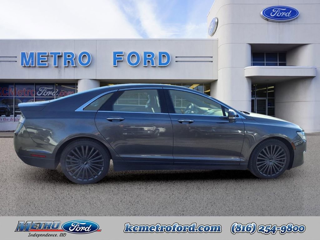 Used 2017 Lincoln MKZ Reserve image 2