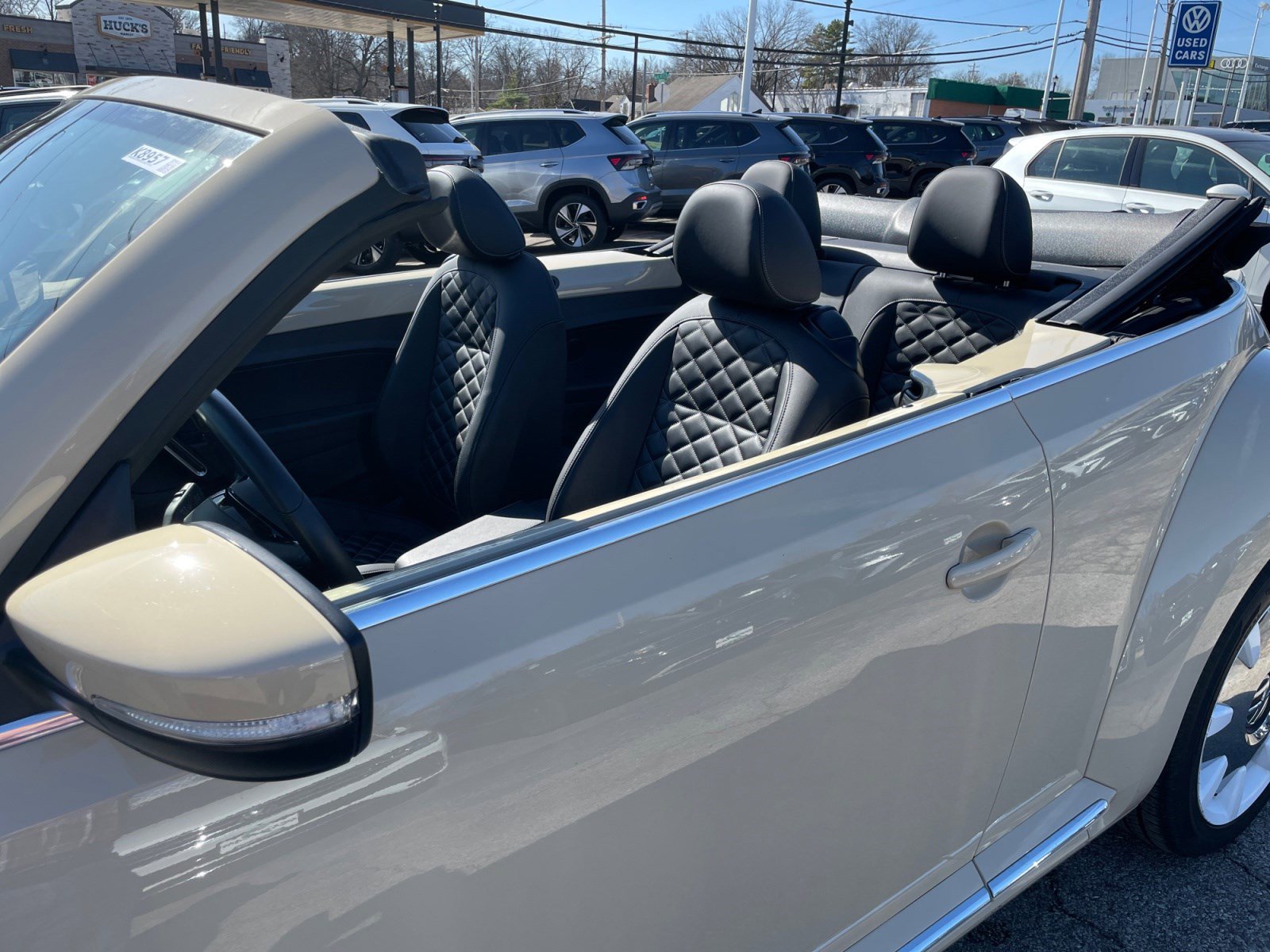 Used 2019 Volkswagen Beetle 2.0T Final Edition SEL FWD image 18