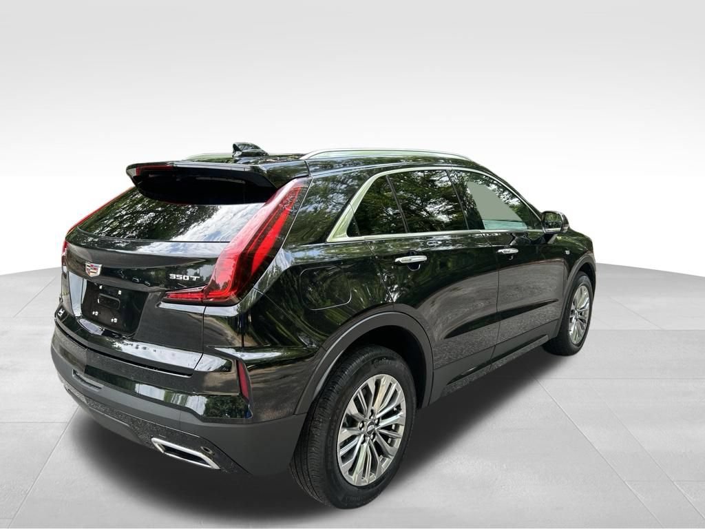 Used 2025 Cadillac XT4 Premium Luxury FWD image 5