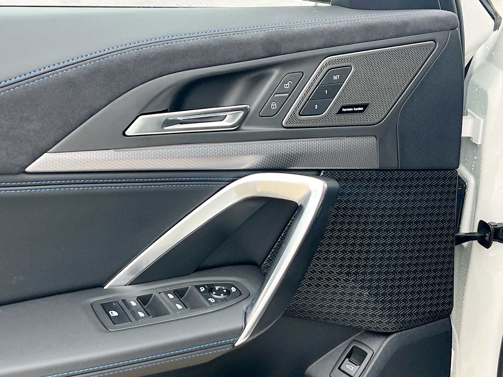 New 2026 BMW X2 M35i w/ Technology Package AWD/4WD image 17