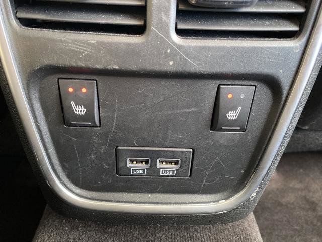 Used 2018 Chrysler 300 Limited w/ Safetytec Plus Group image 38