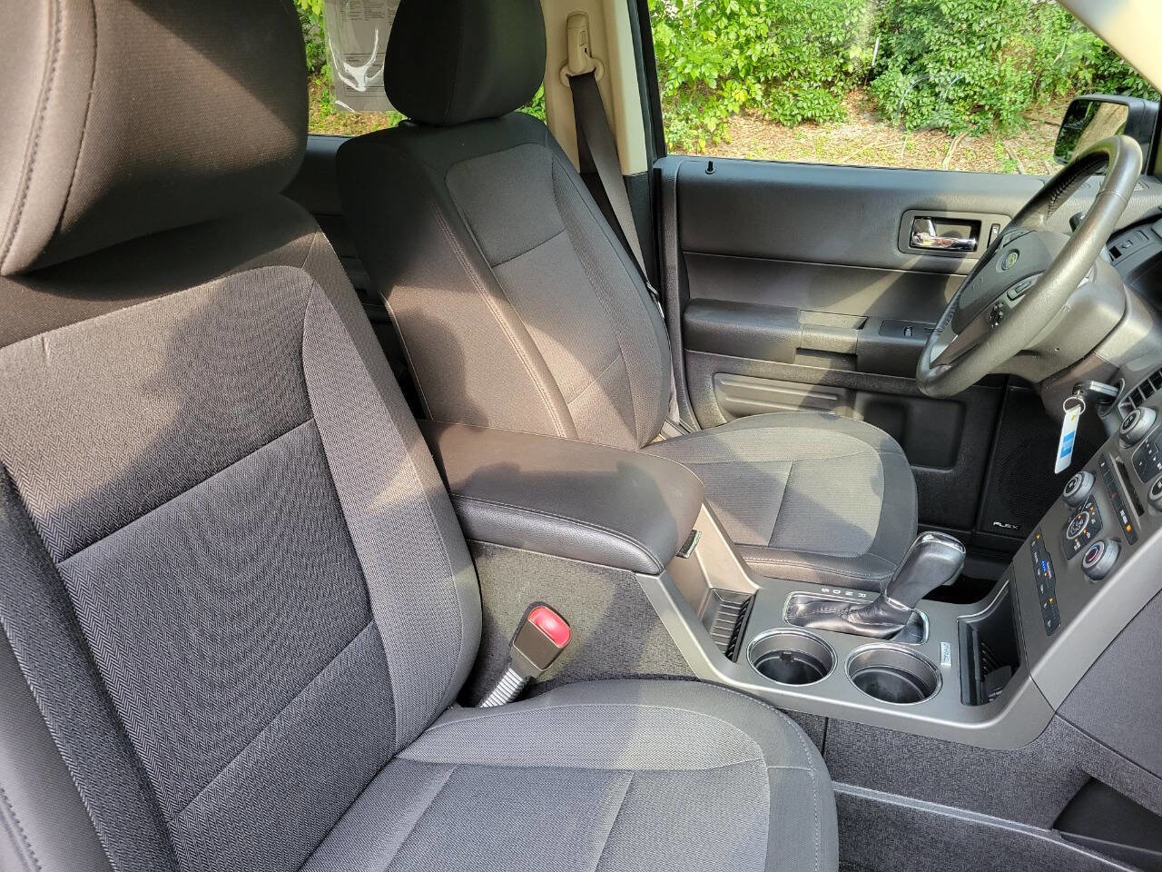 Used 2019 Ford Flex SE image 10