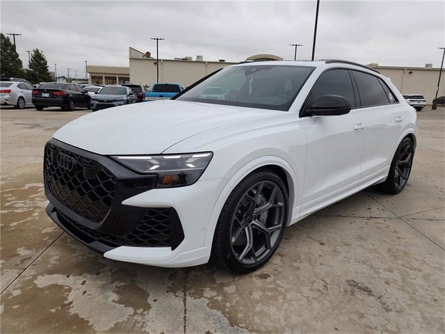 New 2026 Audi RS Q8 performance image 3