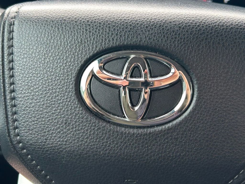 Used 2024 Toyota Tundra Limited AWD/4WD image 44