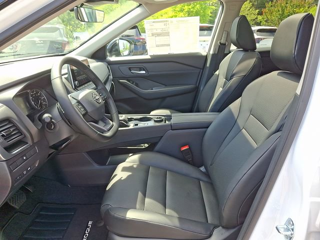 New 2026 Nissan Rogue SV AWD/4WD image 12