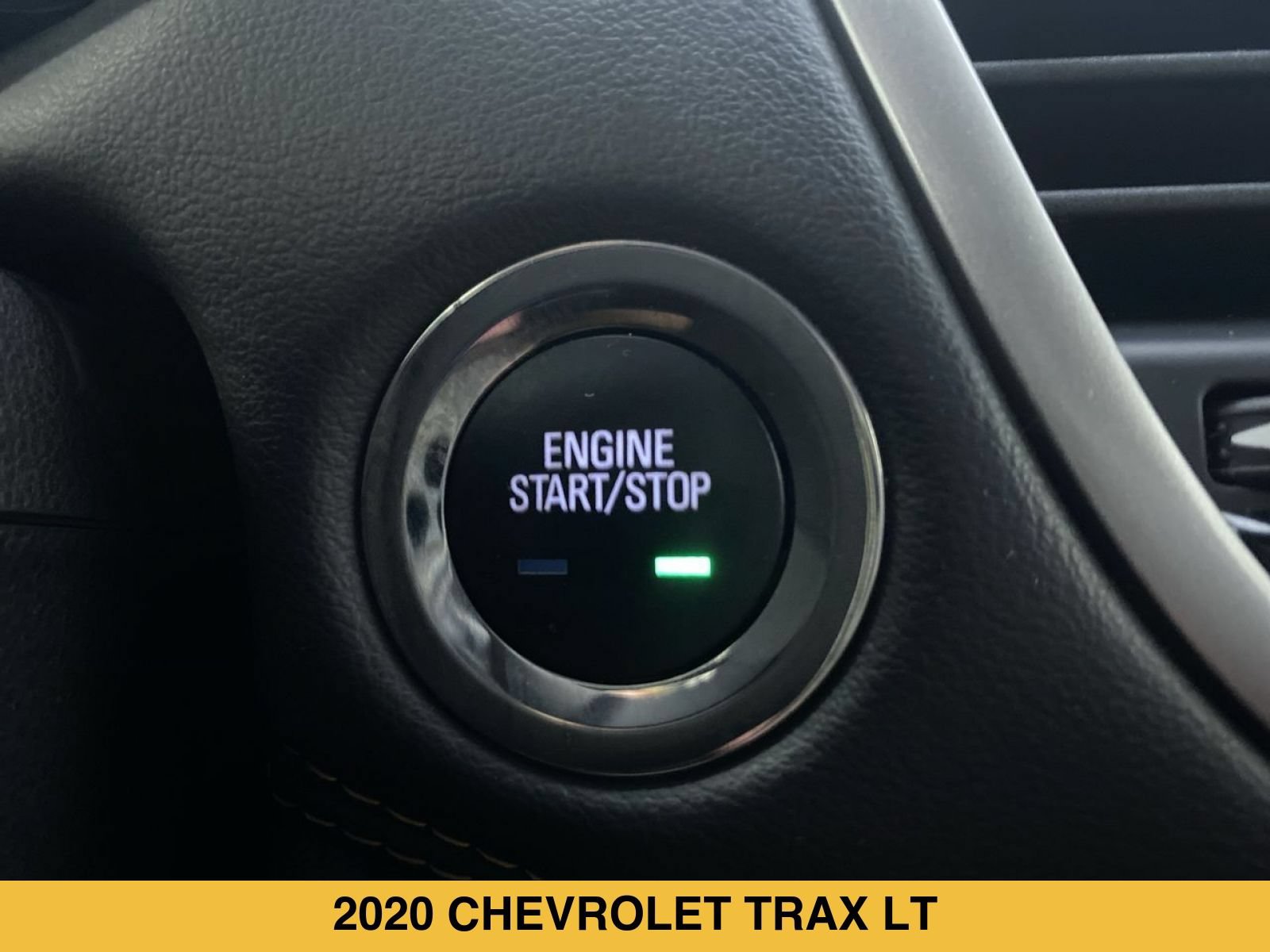 Certified 2020 Chevrolet Trax LT w/ LT Convenience Package FWD image 8
