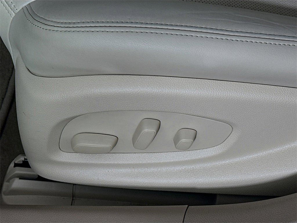 Used 2014 Cadillac CTS Luxury image 22