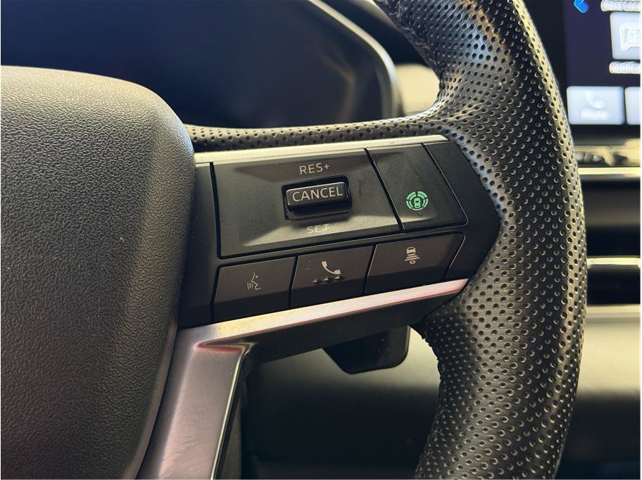 Used 2024 Mitsubishi Outlander FWD image 17