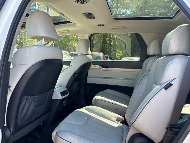 Used 2025 Hyundai Palisade Limited AWD/4WD image 23