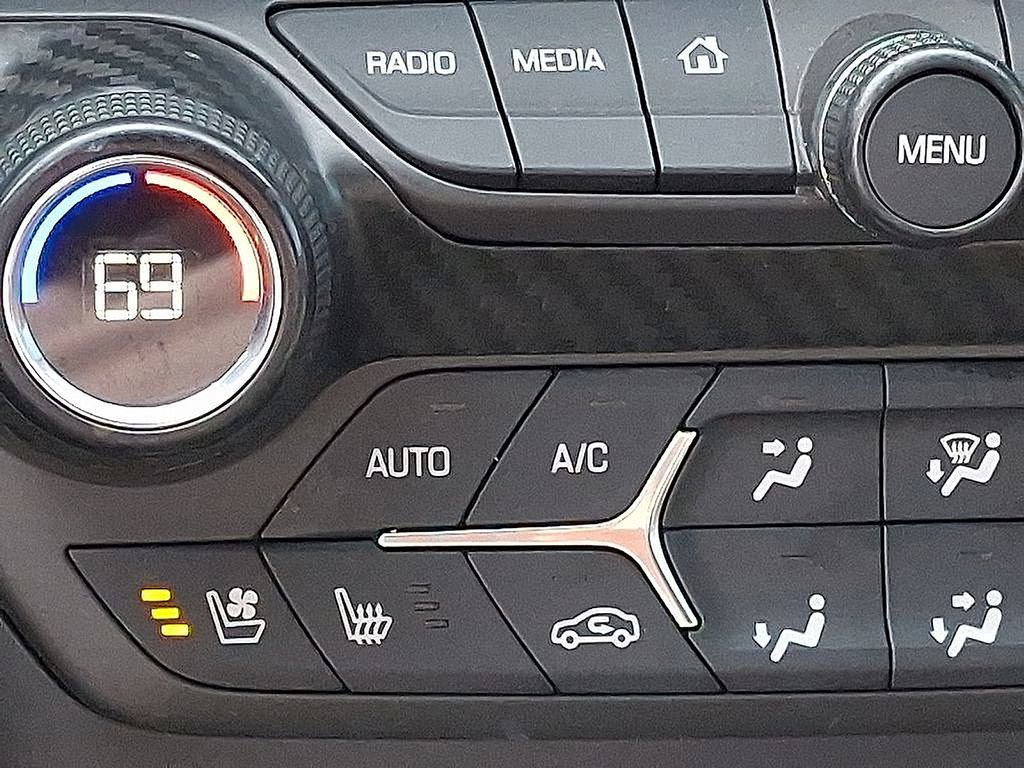 Used 2016 Chevrolet Corvette Stingray Coupe w/ 3LT Preferred Equipment Group image 22