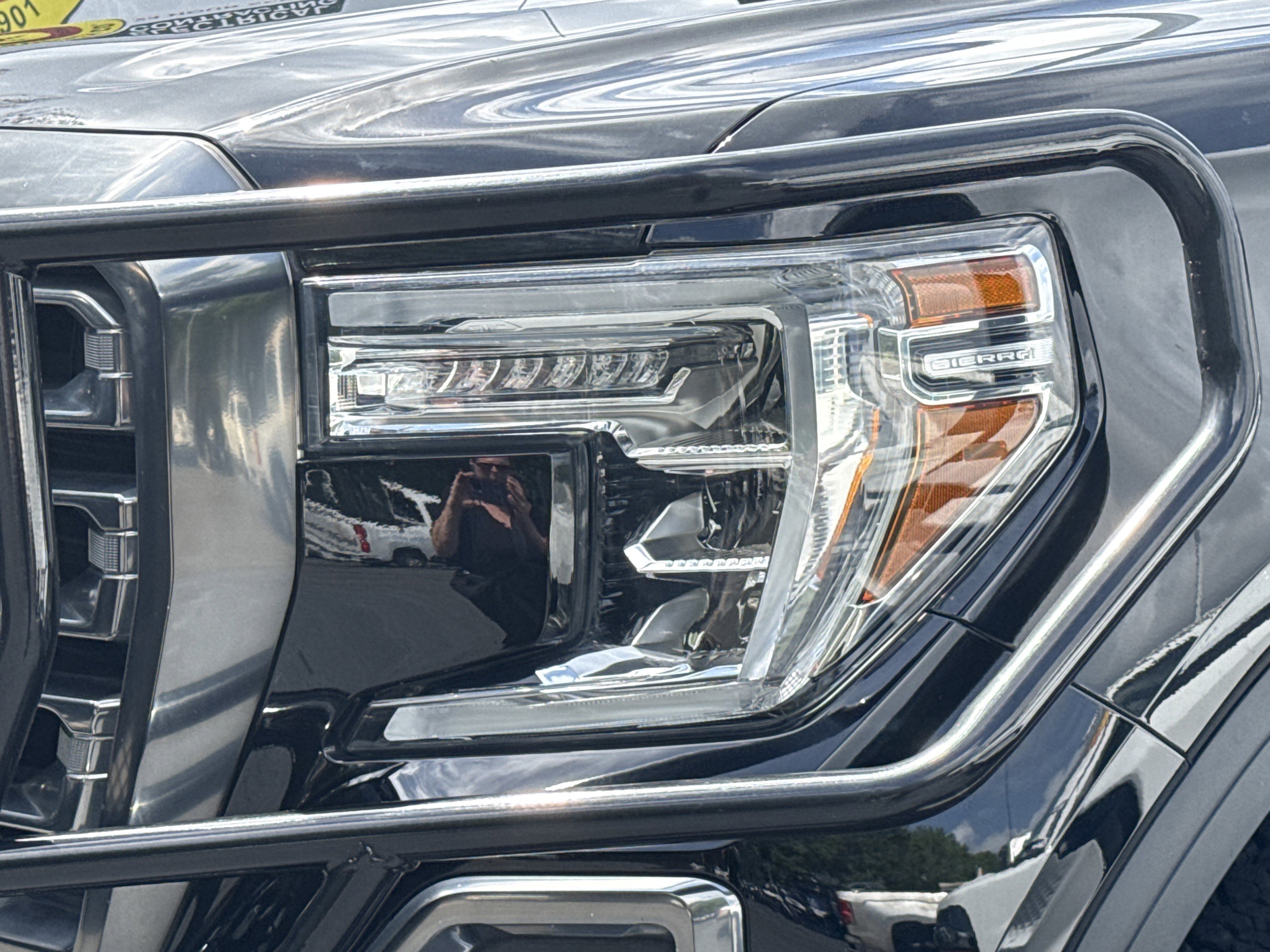 Used 2020 GMC Sierra 1500 AT4 w/ AT4 Premium Package AWD/4WD image 5