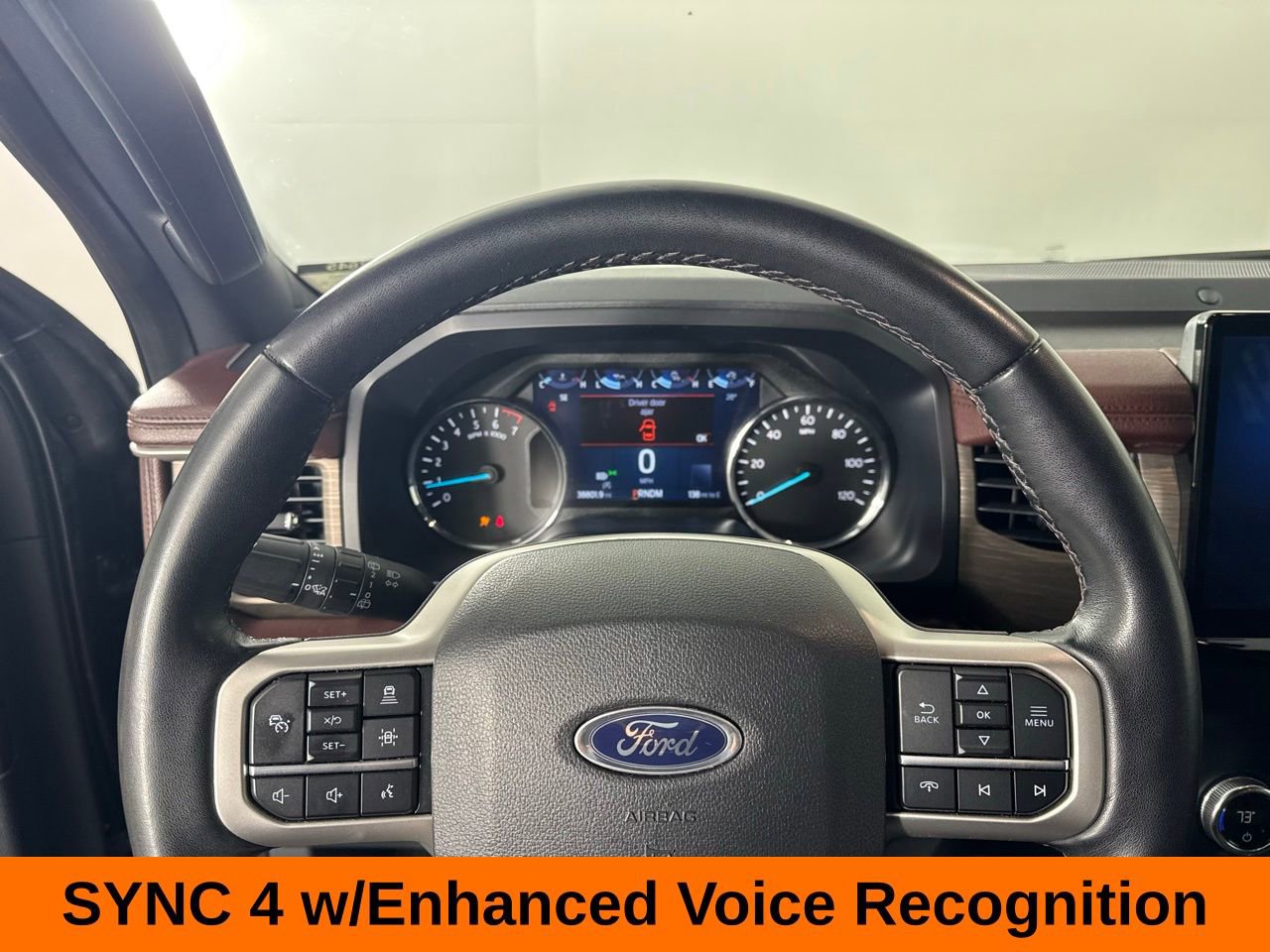 Used 2024 Ford Expedition Limited image 23