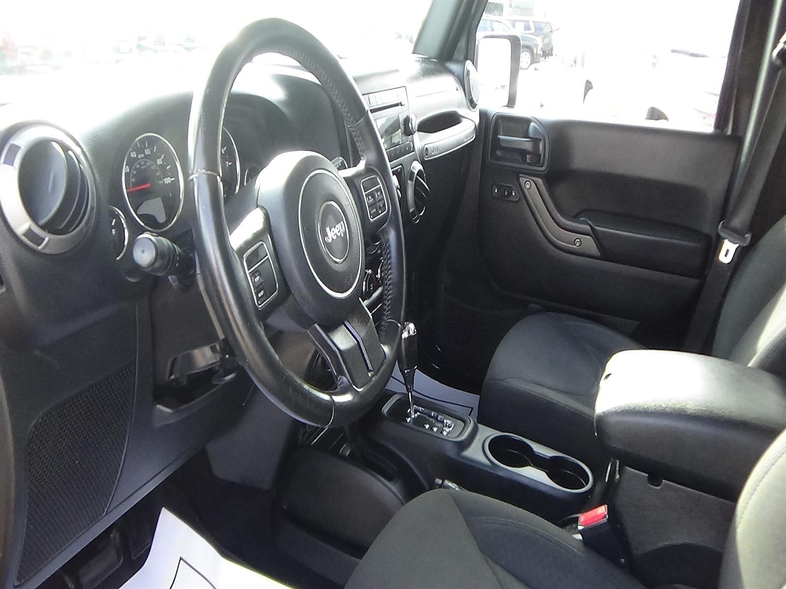 Used 2017 Jeep Wrangler Unlimited Sport w/ Quick Order Package 24S AWD/4WD image 15
