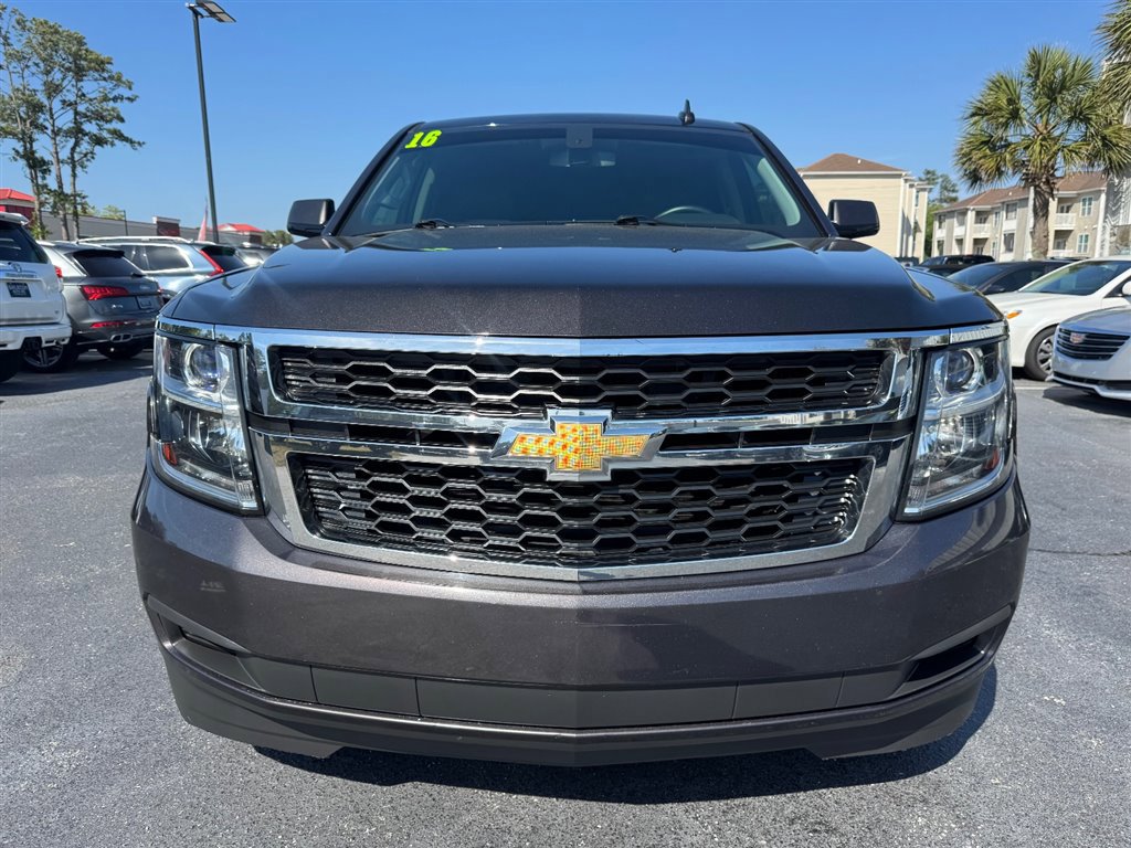 Used 2016 Chevrolet Suburban LS RWD image 3