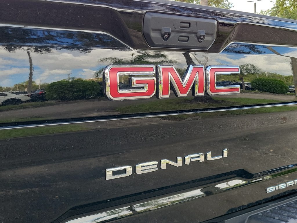 Used 2026 GMC Sierra 3500 Denali w/ Denali Reserve Package AWD/4WD image 19