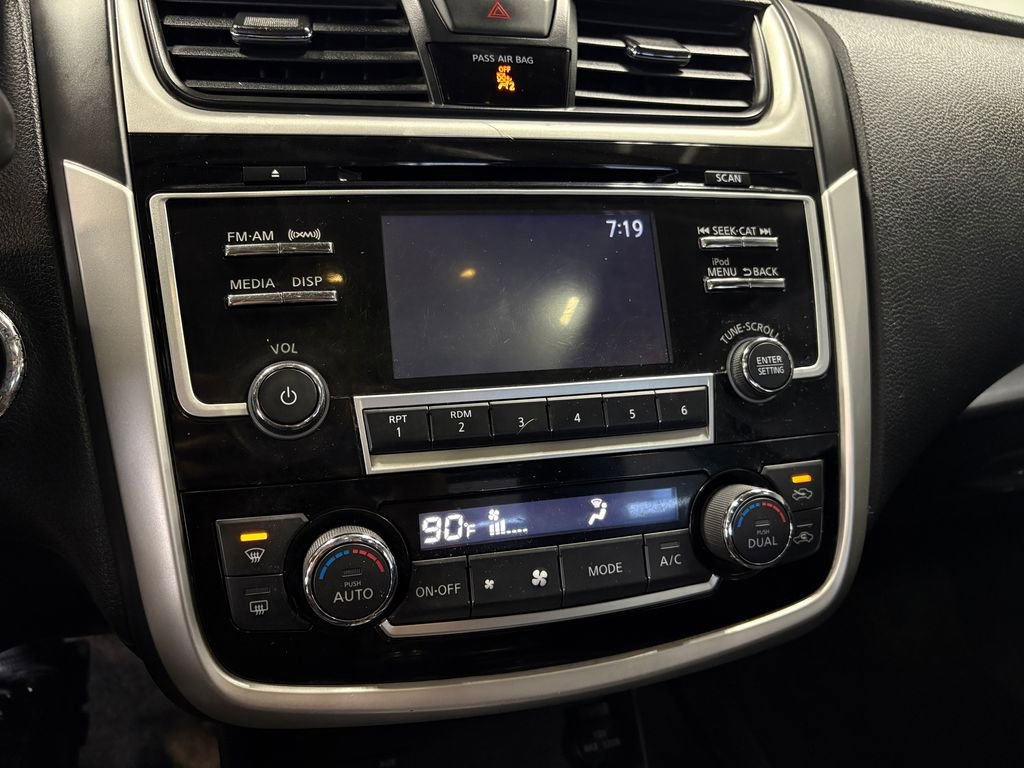 Used 2018 Nissan Altima 2.5 SV image 21