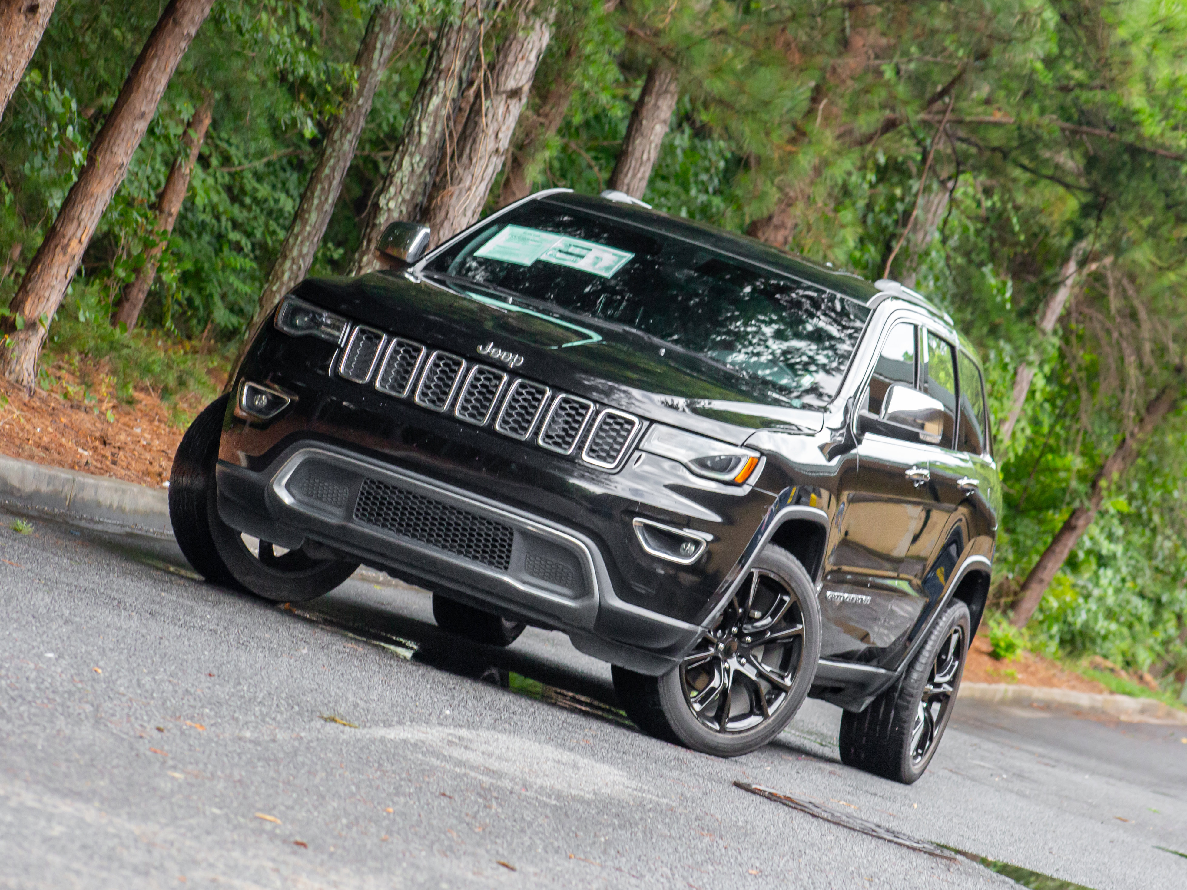 Used 2019 Jeep Grand Cherokee Limited w/ Luxury Group II image 21