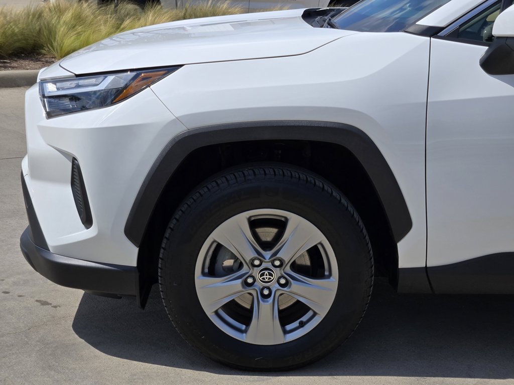 Used 2023 Toyota RAV4 XLE w/ Convenience Package AWD/4WD image 7