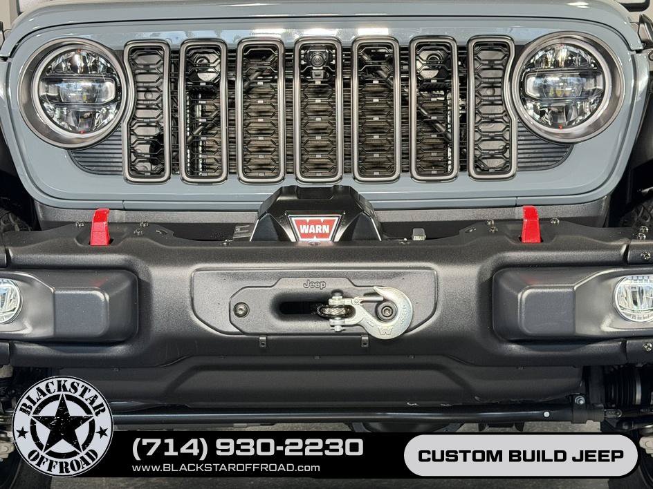 Used 2024 Jeep Wrangler Unlimited Rubicon w/ Capability Package AWD/4WD image 11