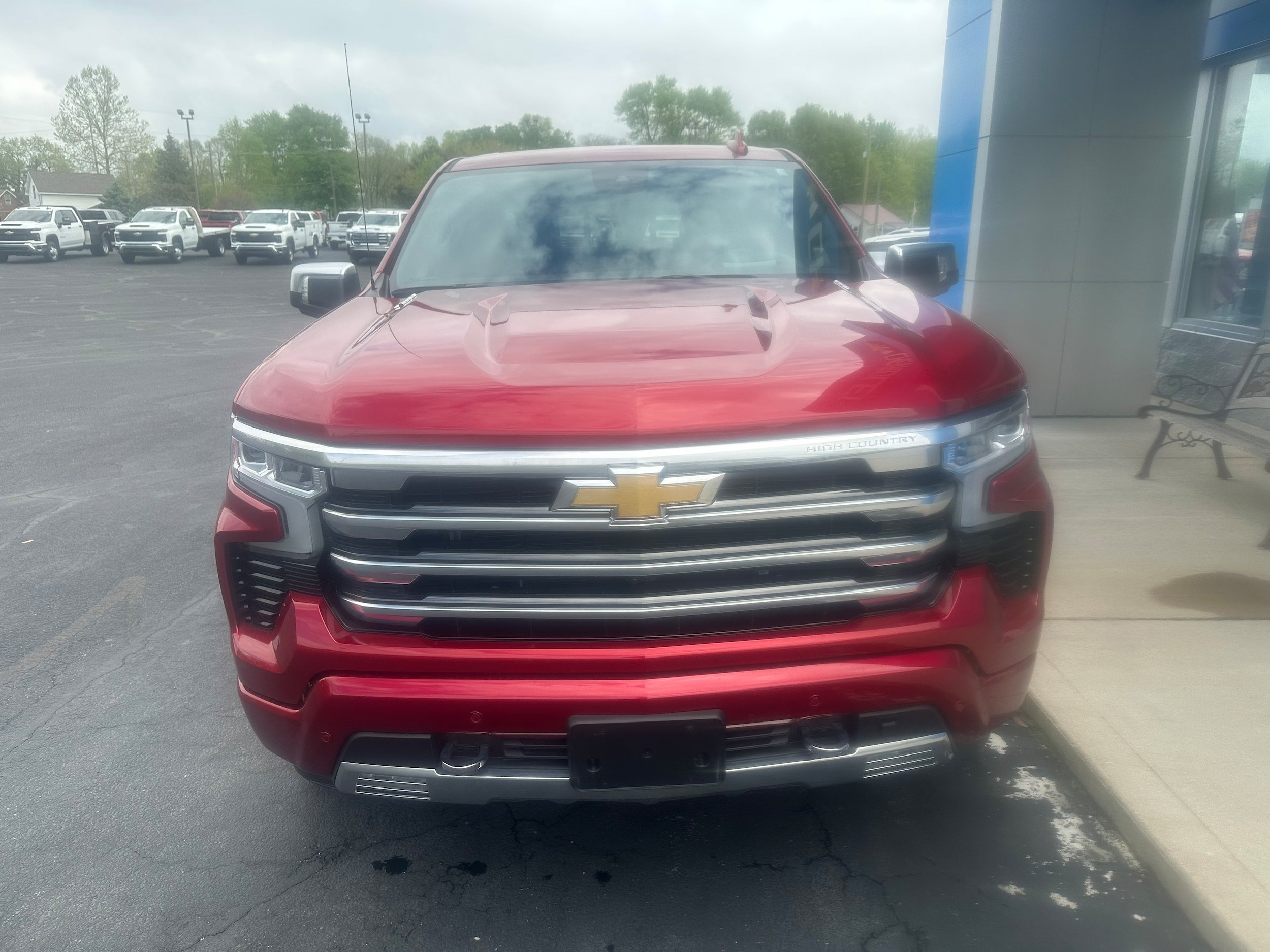 Used 2024 Chevrolet Silverado 1500 High Country w/ Technology Package AWD/4WD image 12