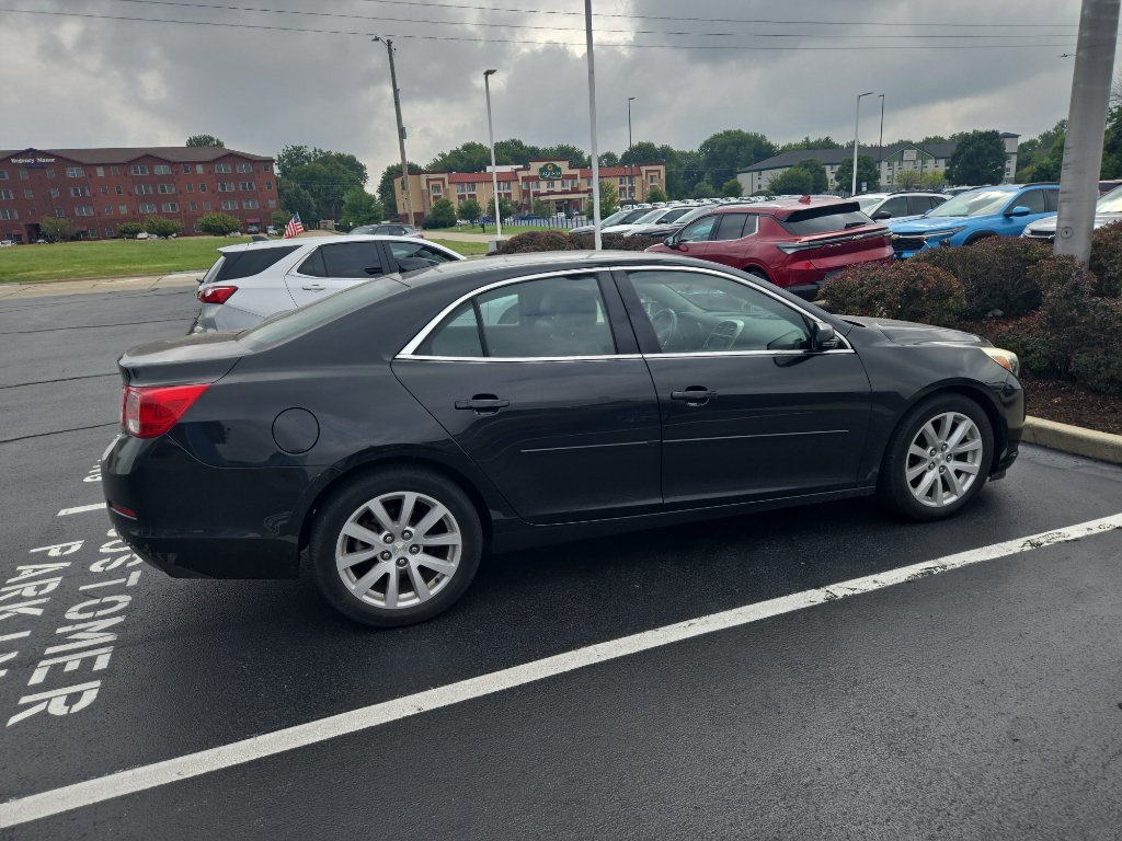 Used 2015 Chevrolet Malibu LT w/ Leather Package FWD image 6