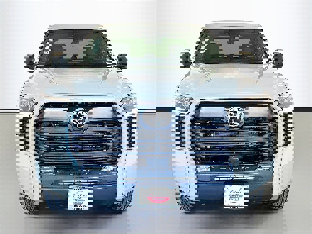 New 2026 Toyota Tundra SR5 image 2