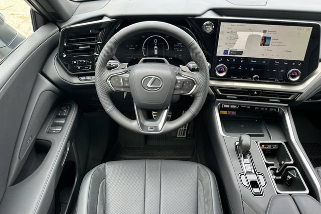 New 2026 Lexus TX 500h AWD image 12