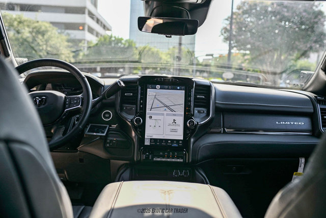 Used 2024 RAM 5500 4x4 Crew Cab image 42