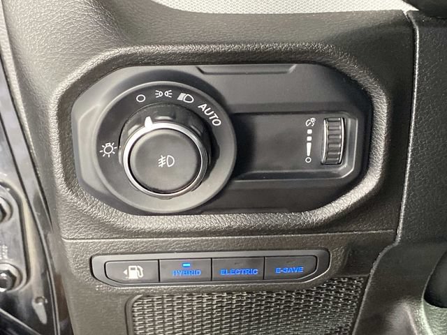 Used 2024 Jeep Wrangler Unlimited AWD/4WD image 16