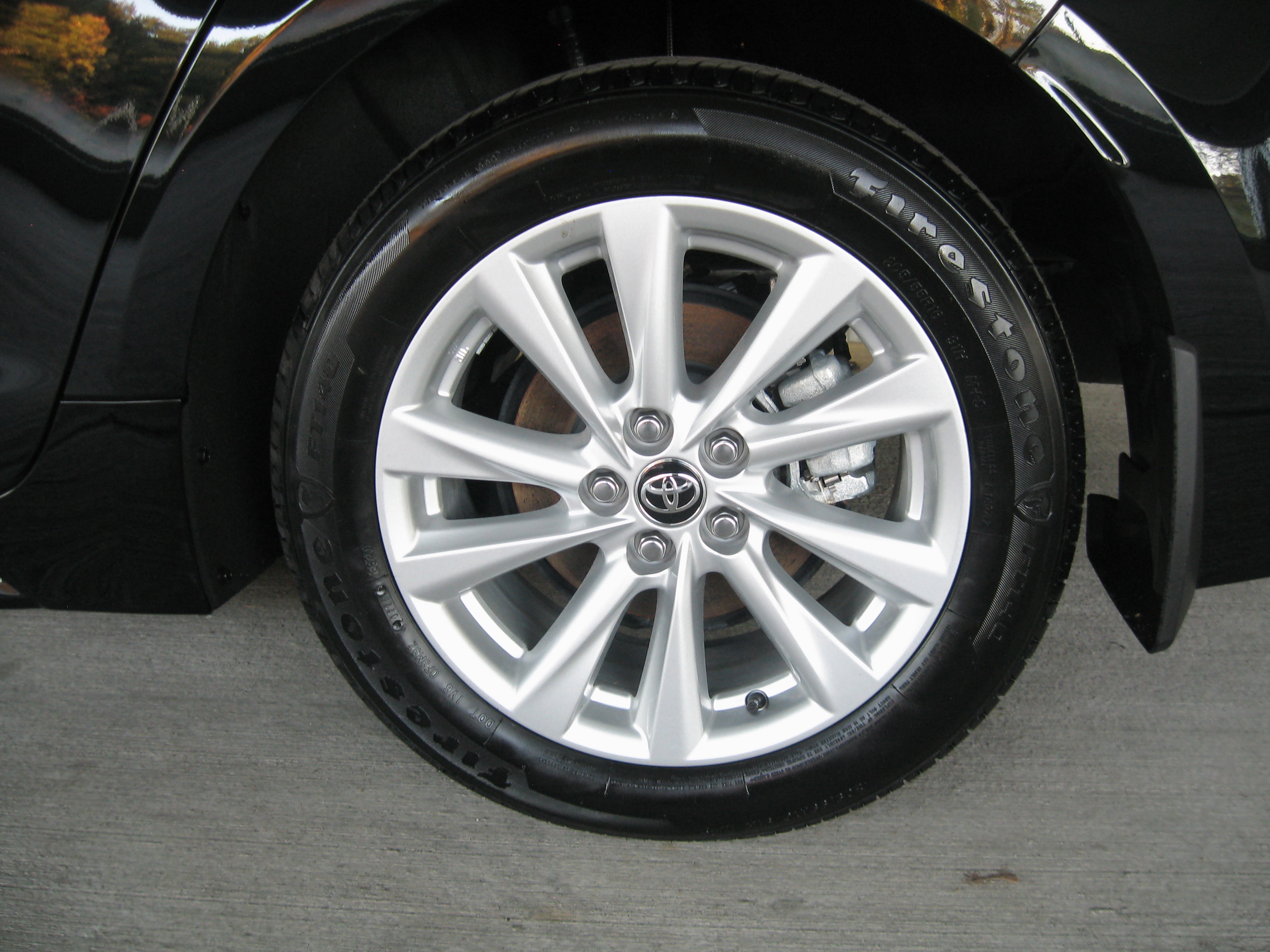 Used 2025 Toyota Corolla LE w/ LE Premium Package image 26