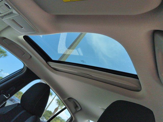 Certified 2027 Nissan Sentra SV w/ SV Convenience Package FWD image 19